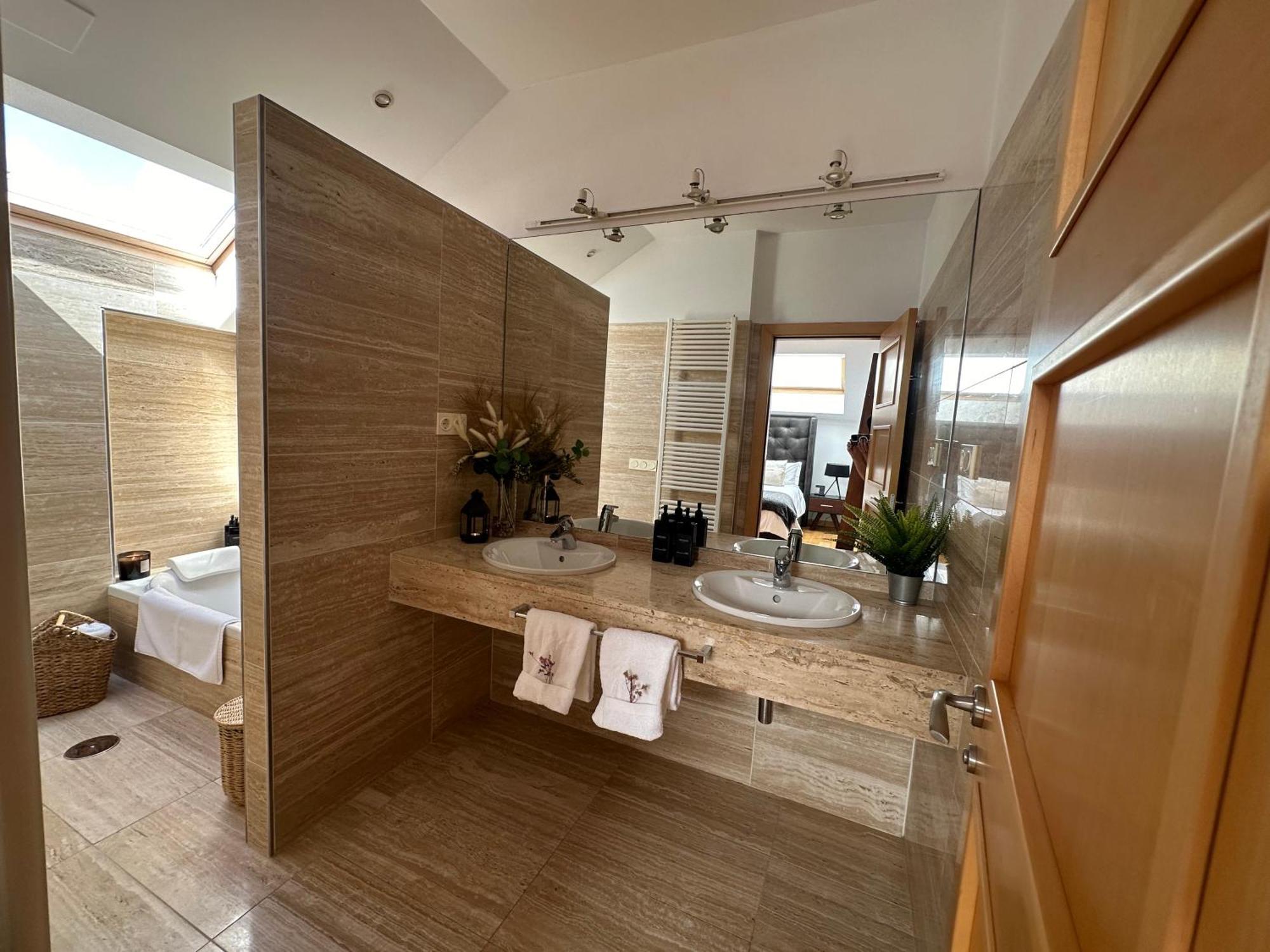 Bustos Home Apartamento Gijón Exteriör bild